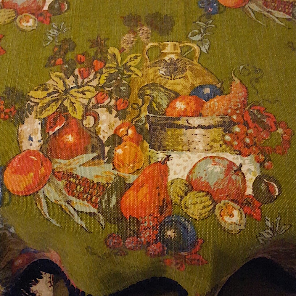 Vintage Rectangular Fringed Fruit Design Tablecloth 54" x 68" - Picture 10 of 16